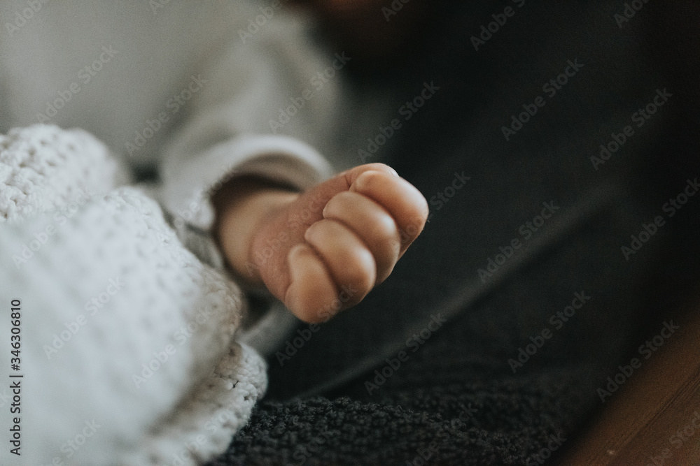 baby hand