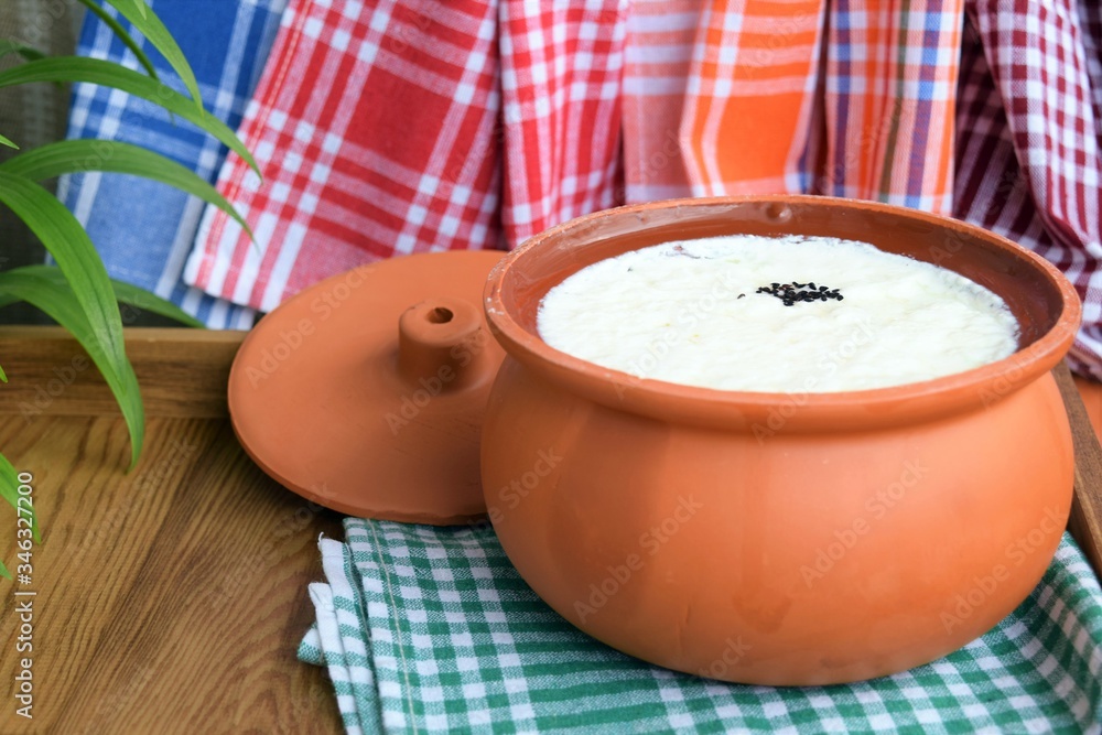 homemade organic yogurt fermented in casserole
homemade organic yogurt fermented in casserole