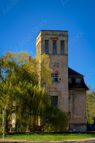 Südöstlicher Turm des denkmalgeschützten ehemaligen Herrenhauses 