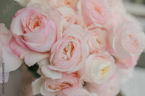 White and pink roses bouquet