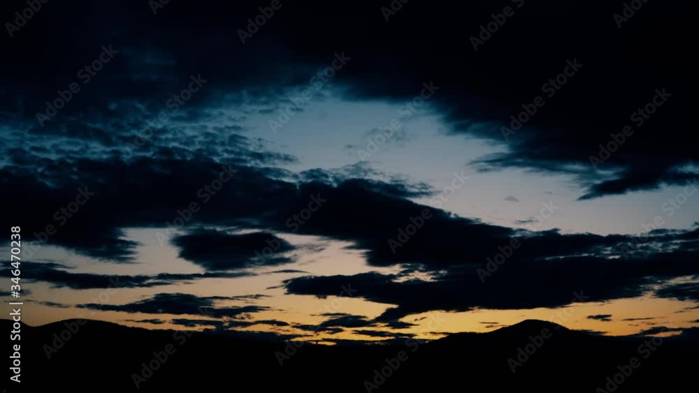A slow sunset in a serene landscape.
Tripod. Fixed Focus. Long Field of View. 23.976 FPS. A slow sunset in a serene landscape.
Tripod. Fixed Focus. Long Field of View. 23.976 FPS.