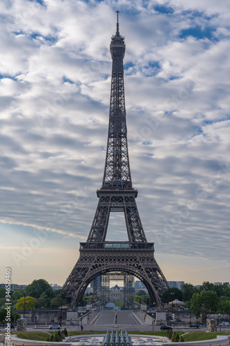 Fototapeta Naklejka Na Ścianę i Meble -  Paris, France - 05 06 2020: View of the Eiffel Tower from the Trocadero esplanade during the coronavirus period