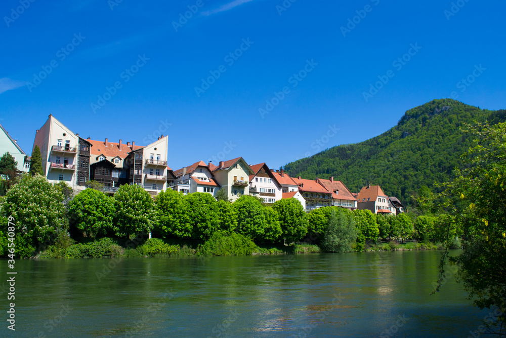 Obraz premium Frohnleiten beautiful old town in austria. Mountain landscape and river, travel in Europe.