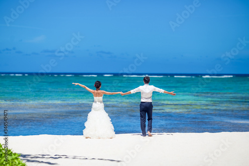 Fotografia Wedding romantic couple on the beach in Dominican republic, Punta Cana