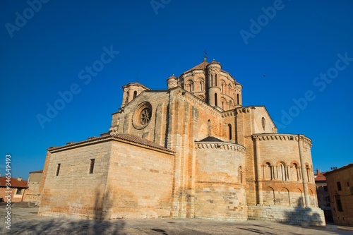 Colegiata de Santa Maria la Mayor en Toro, Zamora. Castilla y León, España. photo