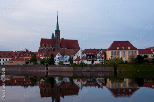 river, water, architecture, city, lake, reflection, house, europe, sky, travel, landscape, building, town, italy, view, blue, old, houses, village, bridge, urban, church, castle, pond, tourism,wroclaw
