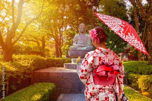 Japanese woman in a kimono ...