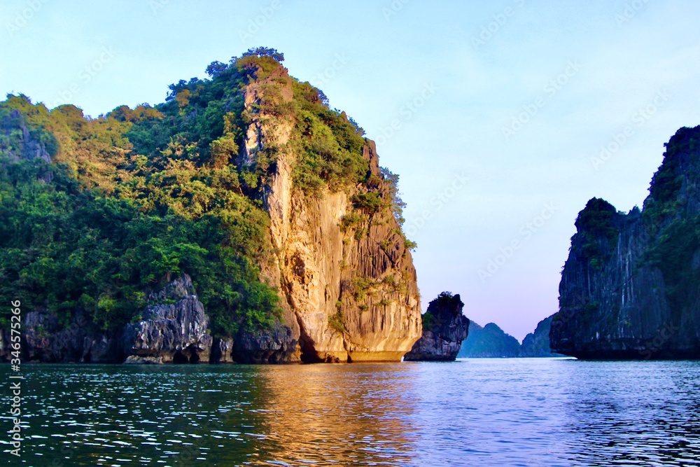 ha long bay vietnam golden hour ha long bay vietnam golden hour