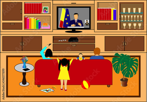 Familia viendo las noticias sobre el estado de alarma y el coronavirus