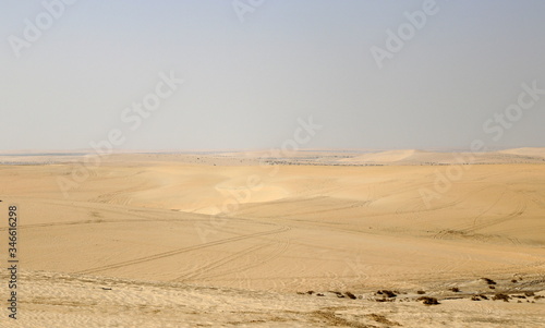 désert du Qatar en véhicule tout-terrain (4*4)