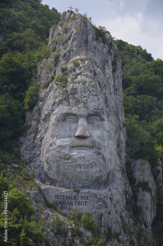 Statua di Decebalo re dei Daci Romania © Marco
