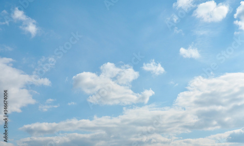Fototapeta Naklejka Na Ścianę i Meble -  파란하늘과 하얀구름   
