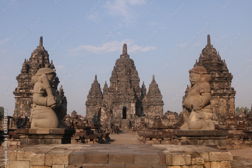 Sewu is an eighth century Mahayana Buddhist temple located 800 metres north of Prambanan in Central Java, Indonesia. Sewu is an eighth century Mahayana Buddhist temple located 800 metres north of Prambanan in Central Java, Indonesia.