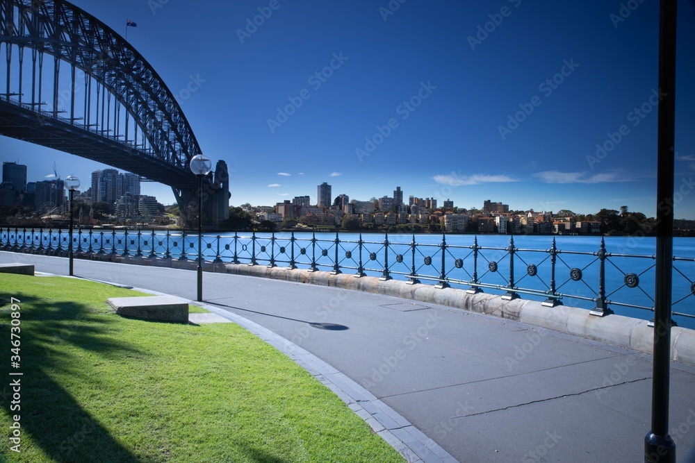 Obraz premium Sydney Harbour Australia on a sunny clear blue sky day with the turquoise colours of the bay