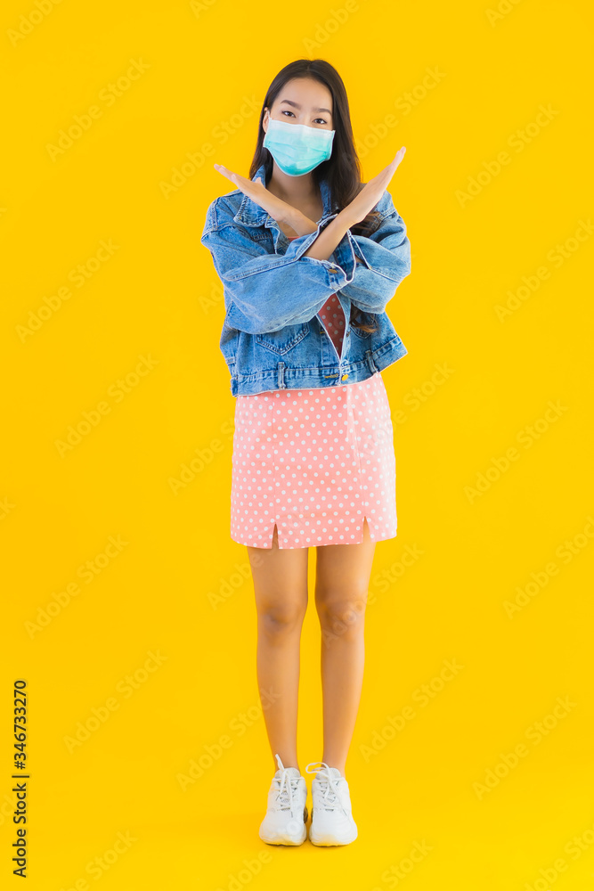 Portrait beautiful young asian woman wear mask for protect coronavirus or covid19 Portrait beautiful young asian woman wear mask for protect coronavirus or covid19