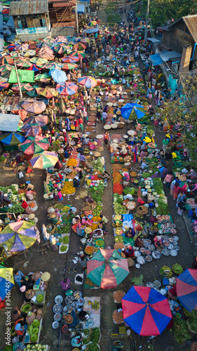 MANDALAY/MYANMAR(BURMA) - 08th MAY, 2020 : Mandalay Morning Market which is also called Ghost Market in Myanmar.  © Tony Wu Photography
