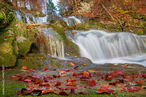 Allgäu - Wasserfall - Herbst - Quelle photo