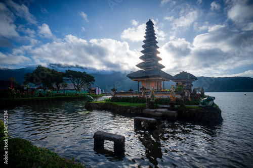 Ulun danu beratan temple and its lake located in Bali