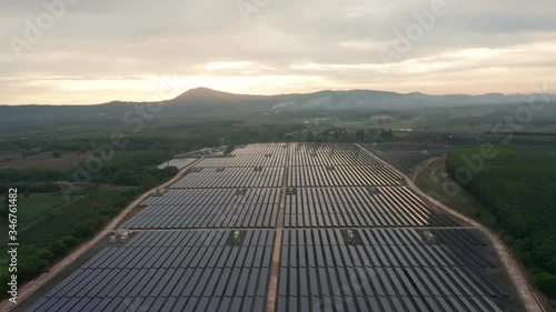 Wallpaper Mural Footage B roll of Aerial drone view looking downwards into large solar panels at a solar farm. Solar cell power plants. Green Energy sun power. footage video 4k. Torontodigital.ca