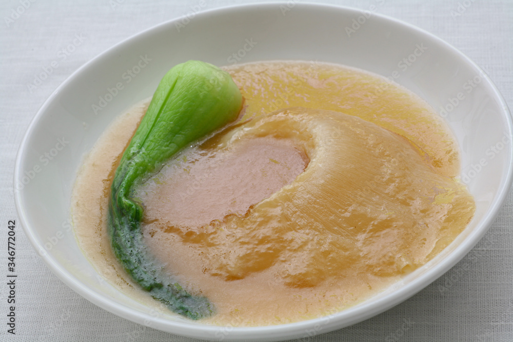 栄養たっぷりのフカヒレスープ 栄養たっぷりのフカヒレスープ