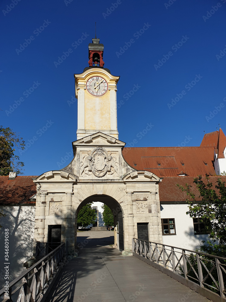 Eingang Neues Schloss in Ingolstadt, Bayern