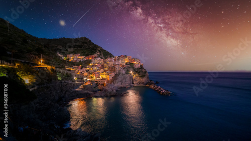 Fototapeta Naklejka Na Ścianę i Meble -  manarola stars, starry night, evening, Cinque Terre, liguria, italy