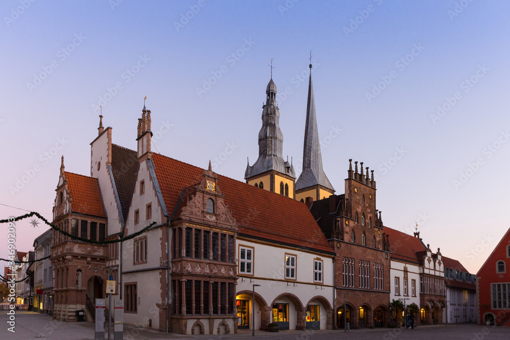 Fototapeta premium Lemgo, Blick vom Marktplatz auf Sankt Nikolai
