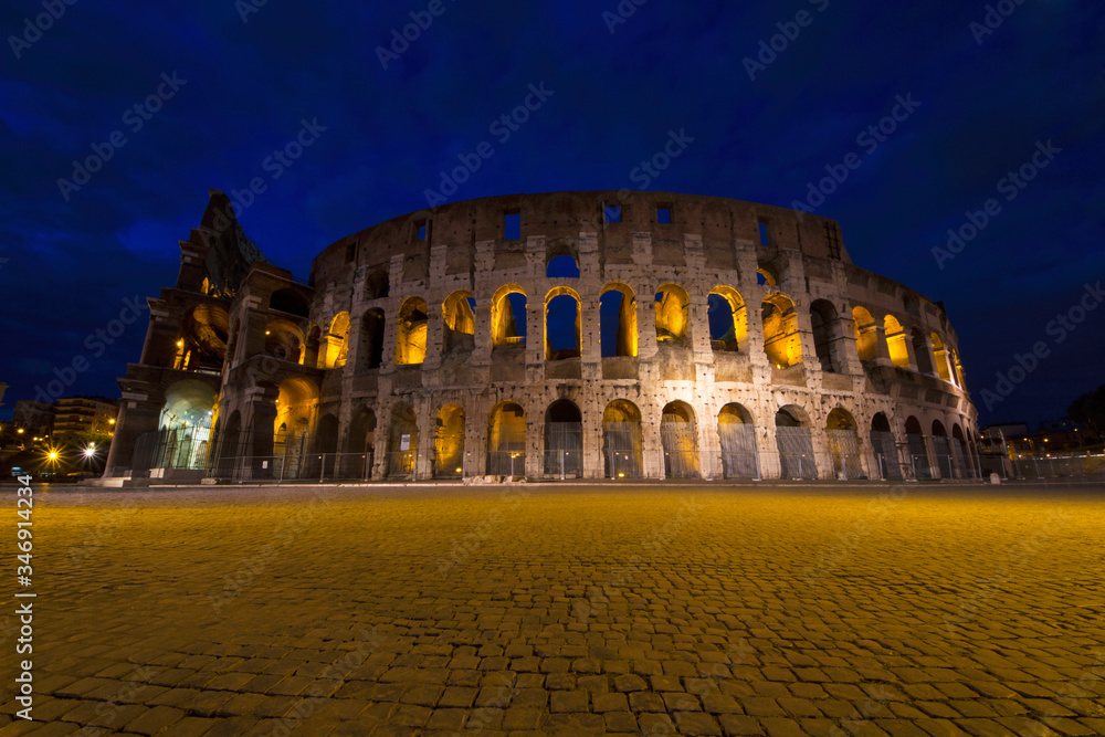 Colosseo - roma - italia