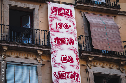 Photography Sign in Spanish that says that Barcelona is not for sale