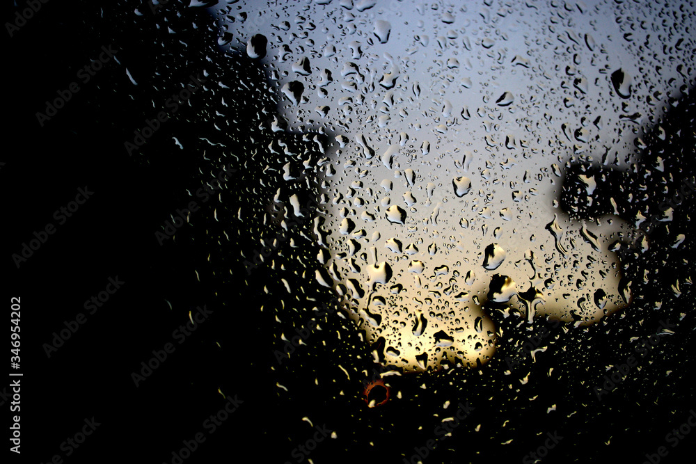 Raindrops on the window Raindrops on the window