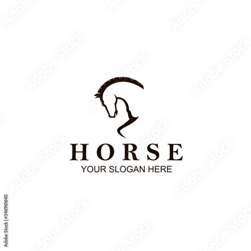 monochrome icon of horse head isolated on white background