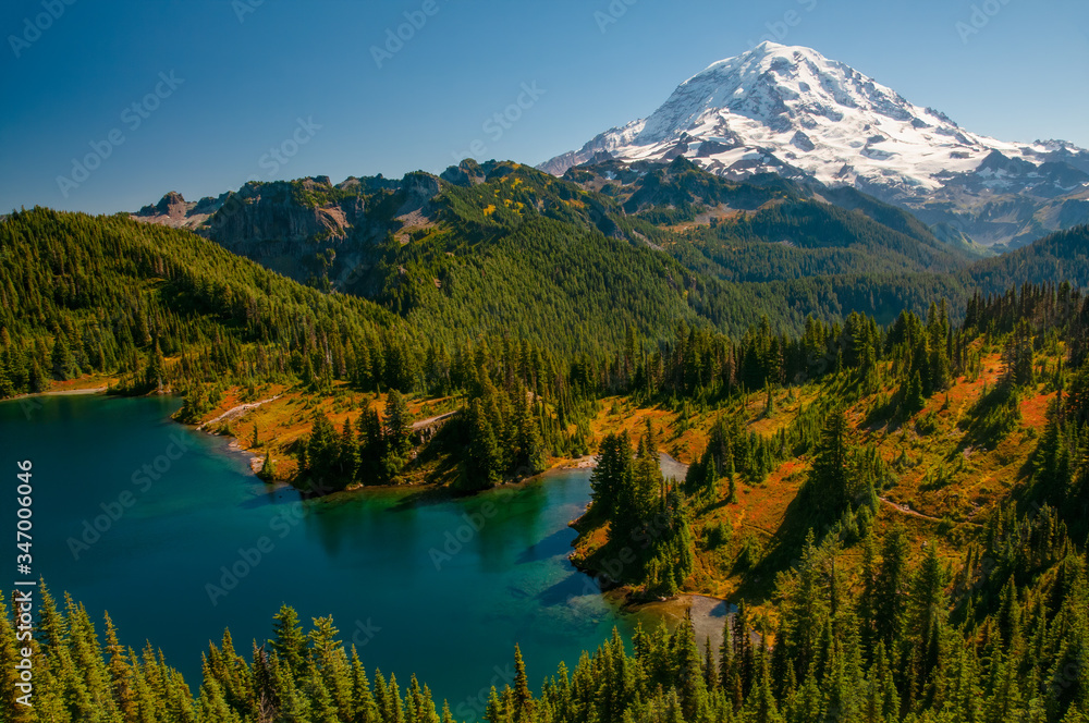 Snowy Peak of Mount Rainier