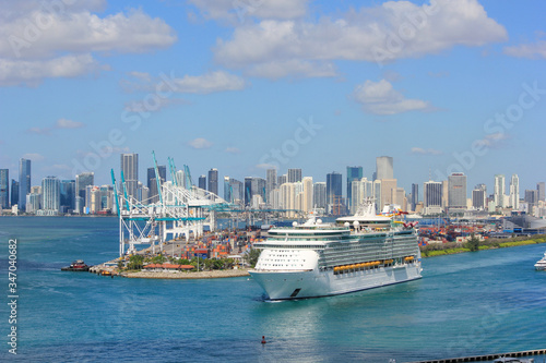 Navigator of the seas by royal caribbean leaving port of miami april 2020