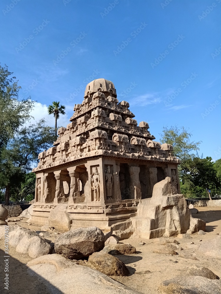 Mamallapuram : A world heritage place: Shore temple, Descent of the Ganges ,Pancha Rathas,Cave Temples ,The Shore Temple,structural temples 