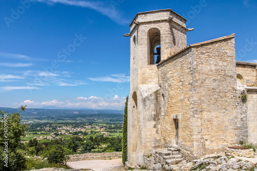 Alte Kirche im Provence Dorf Oppede-Le-Vieux