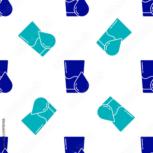 Blue Glass with water icon isolated seamless pattern on white background. Soda glass.  Vector Illustration