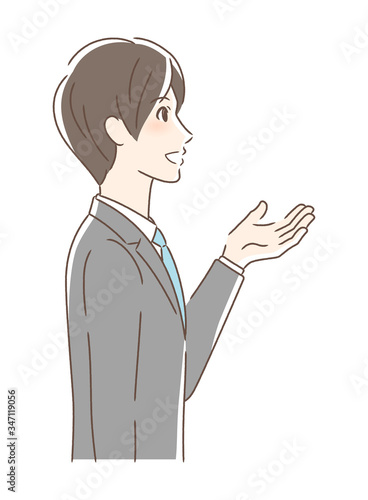 笑顔で手を差し出す男性の横顔