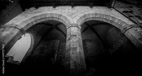 Classical double arch and vaulted ceilings