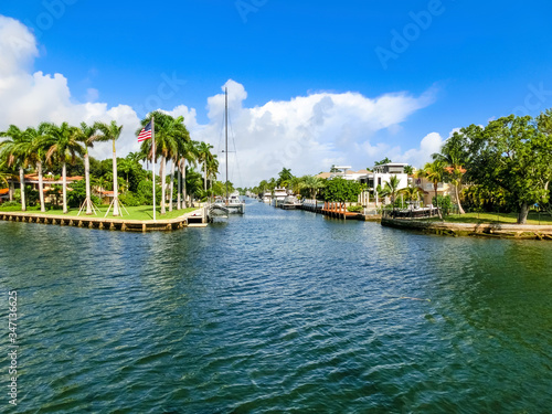 Luxury mansion in exclusive part of Fort Lauderdale