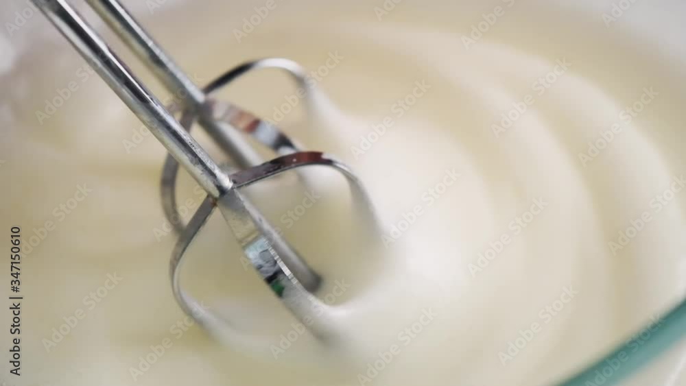 Using mixer for preparing cookery cream Using mixer for preparing cookery cream
