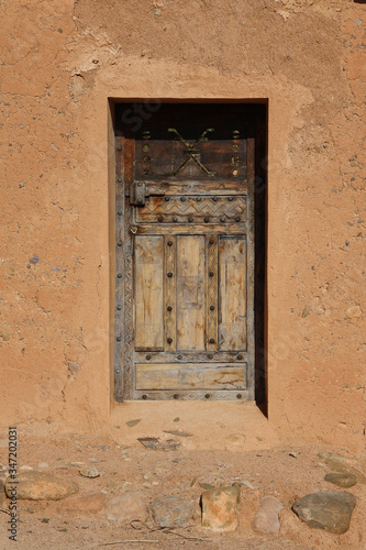 Super colorful old historical door in Morocco © Till