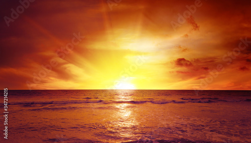 Fototapeta Naklejka Na Ścianę i Meble -  Fantastic sunset over ocean