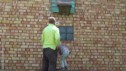 Wallpaper Mural Little girl playing with grandfather. Torontodigital.ca