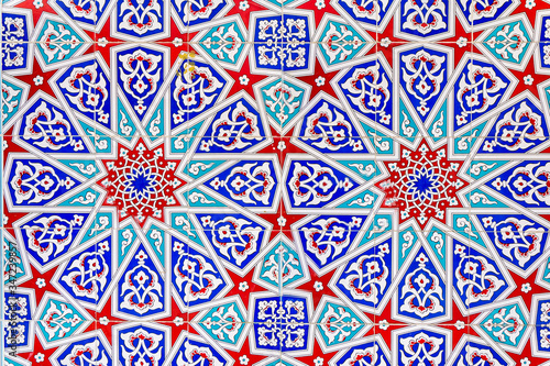 Islamic geometric pattern with flowers