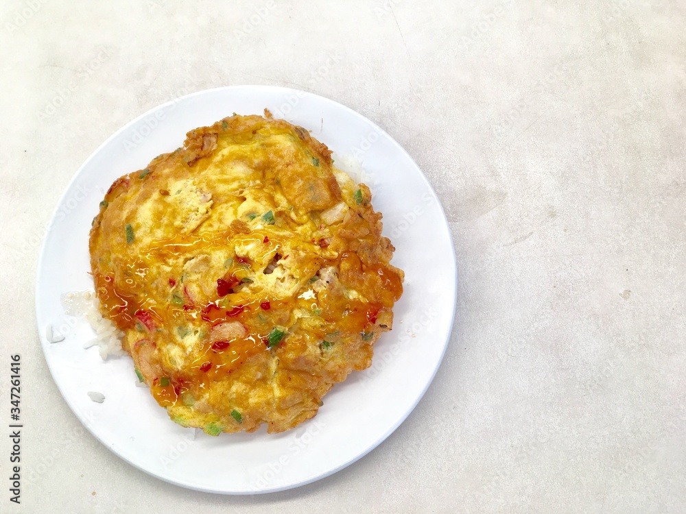 Omelette rice with chopped spring onions topped with sauce
Folk food is simple but delicious and amazing. Just fry the eggs in the pan. Fragrant, inviting eating Omelette rice with chopped spring onions topped with sauce
Folk food is simple but delicious and amazing. Just fry the eggs in the pan. Fragrant, inviting eating