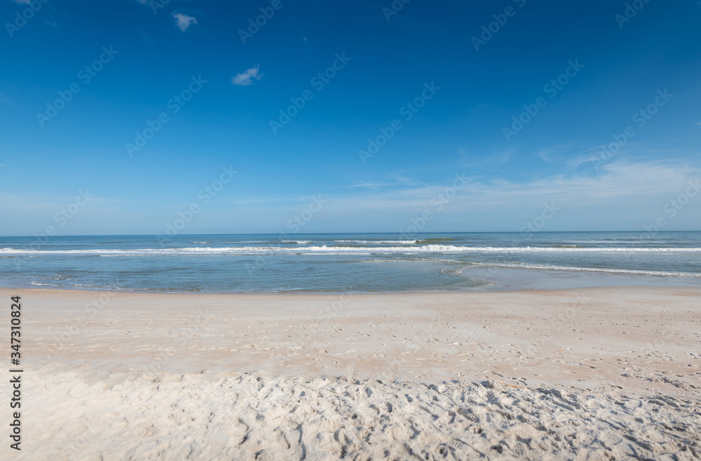 Obraz premium Beautiful Winter Floridian Beach