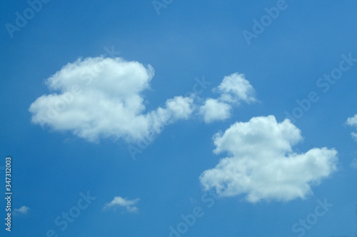 青い空と雲 © Joe