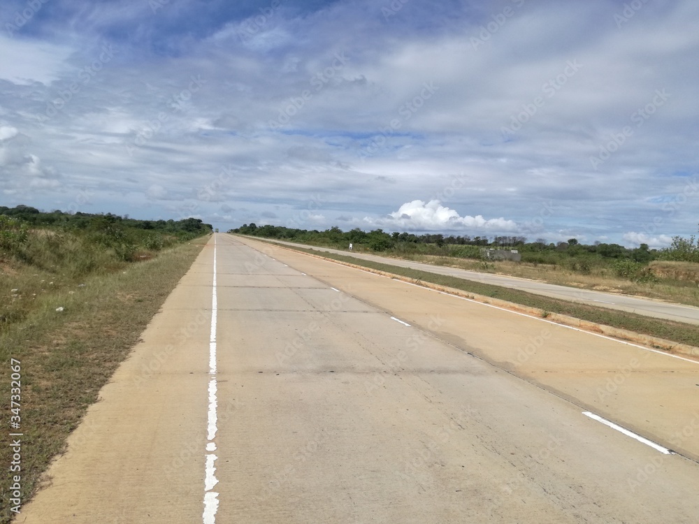 Naklejka premium road to the sky