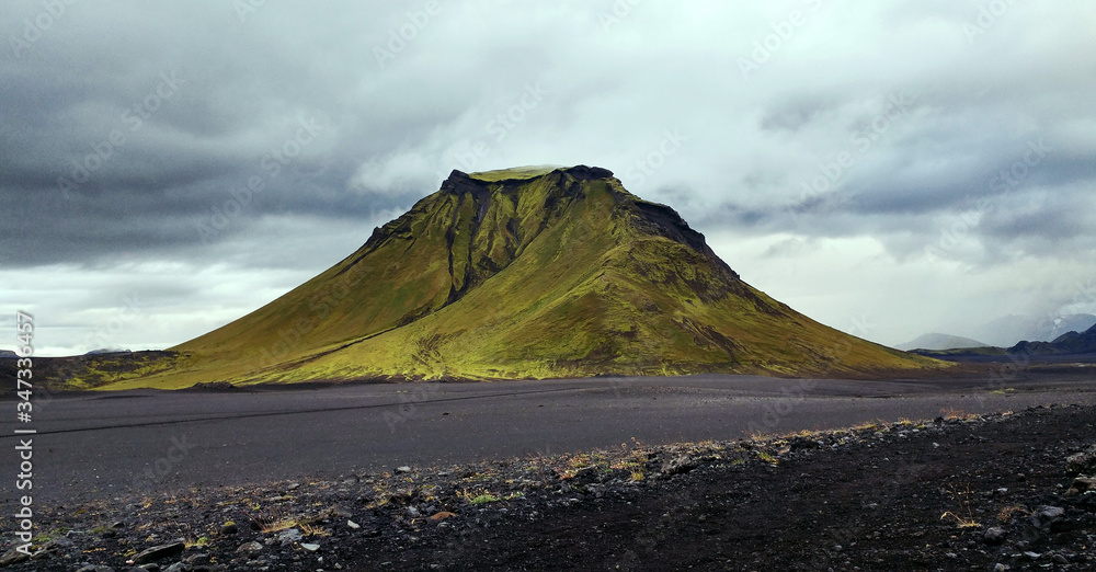 Fototapeta premium mountain landscape with clouds, Laugavegur trail, Iceland