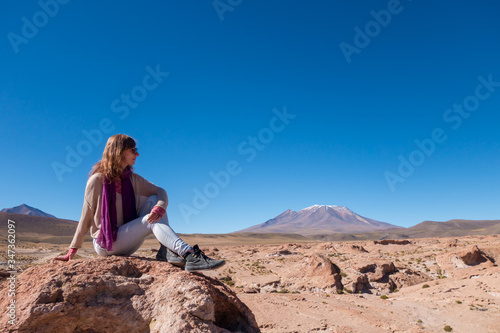 Traveler, desert and mountain by #darkon (ID: 347362097)